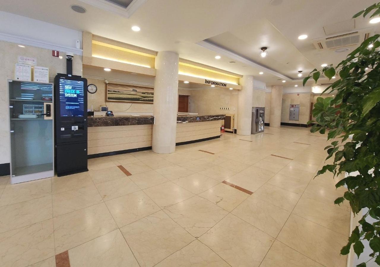 Jeju Parkside Tourist Hotel Extérieur photo