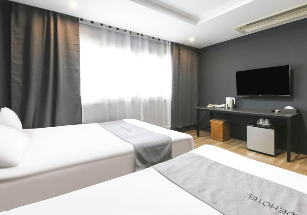 Jeju Parkside Tourist Hotel Extérieur photo